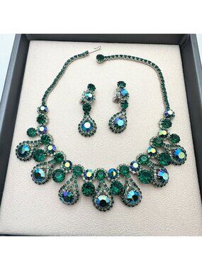 Vintage Unsigned Kramer Green Rhinestone Silver Necklace Earrings Set PRISTINE